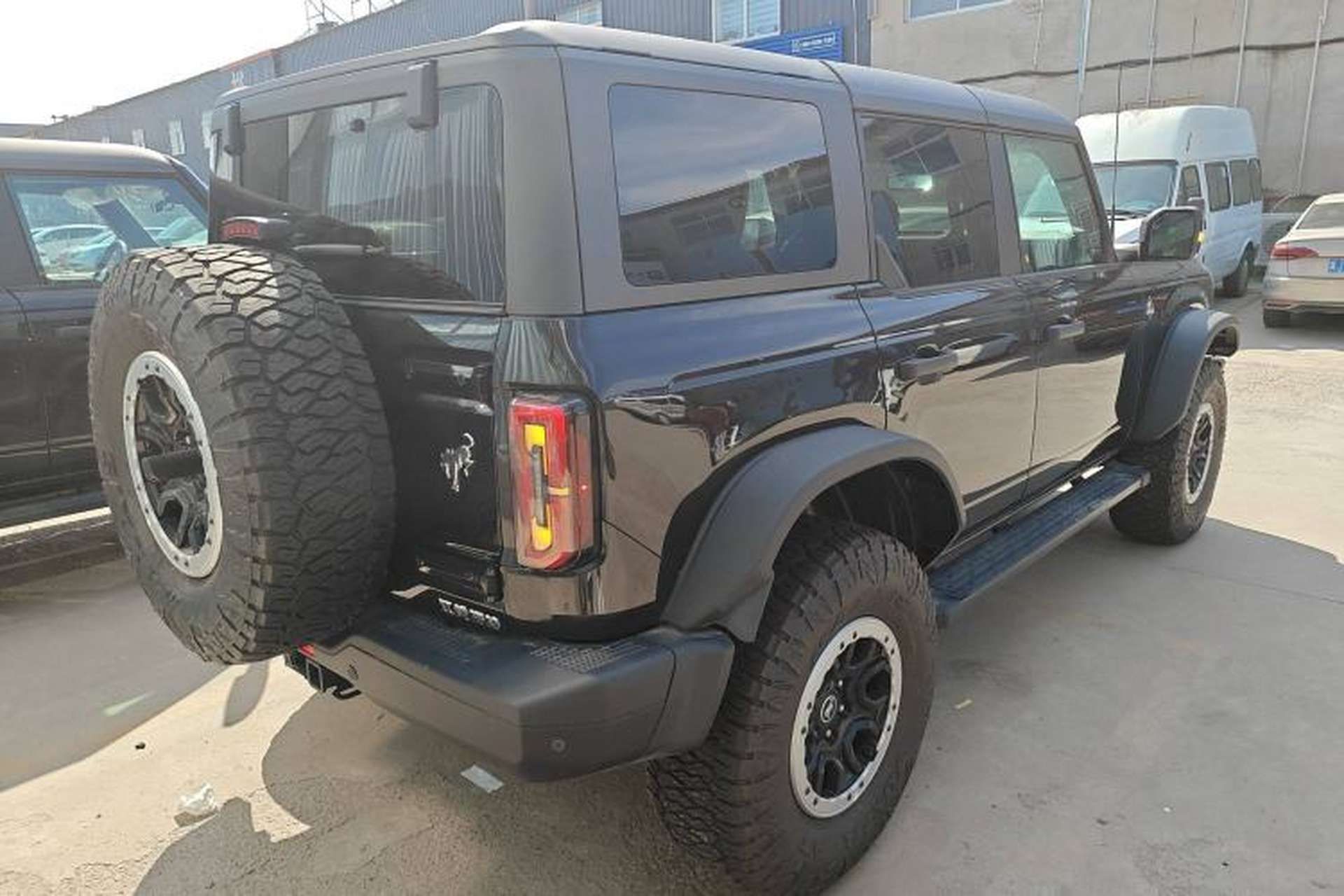 Used Ford Bronco 2024 2.3T Long Beach Big-Foot Off-Road Version Rear Right 45 Deg