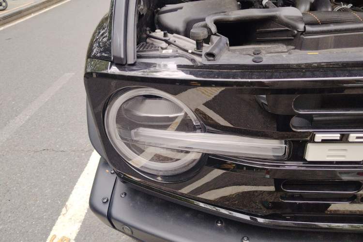 Used Ford Bronco 2024 2.3T Long Beach Right Front Headlight