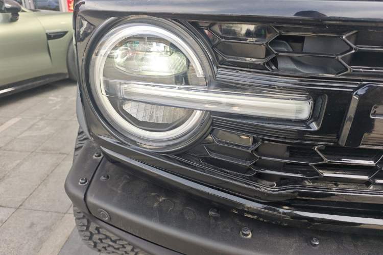 Used Ford Bronco 2024 2.3T Long Beach Right Front Headlight
