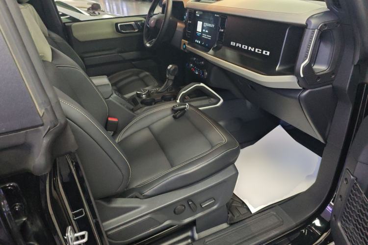Used Ford Bronco 2024 2.3T Long Beach Right Front Seat