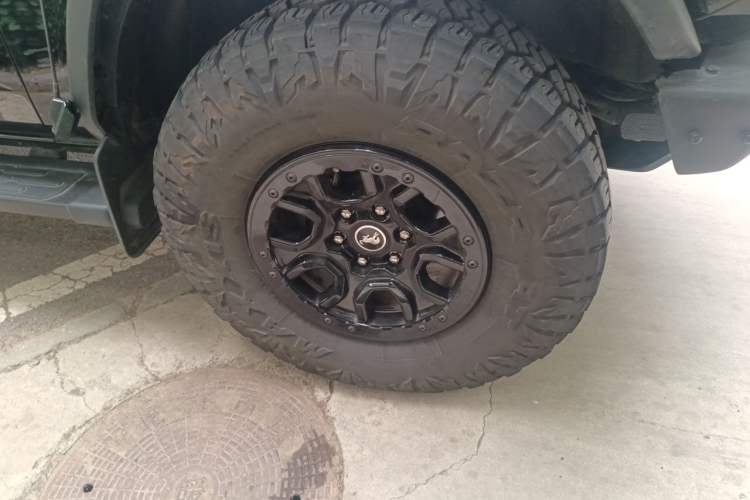 Used Ford Bronco 2024 2.3T Ink Diamond Big-Tire Off-Road Version Right Front Wheel Hub