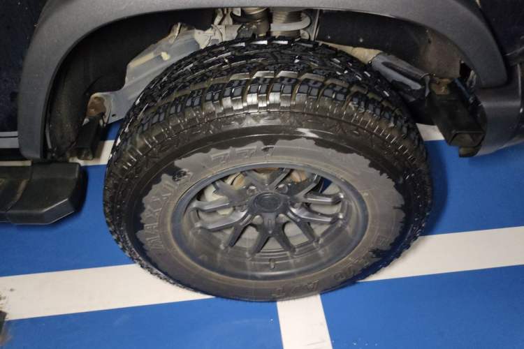 Used Ford Bronco 2024 2.3T Diamond Edition Right Front Wheel Hub
