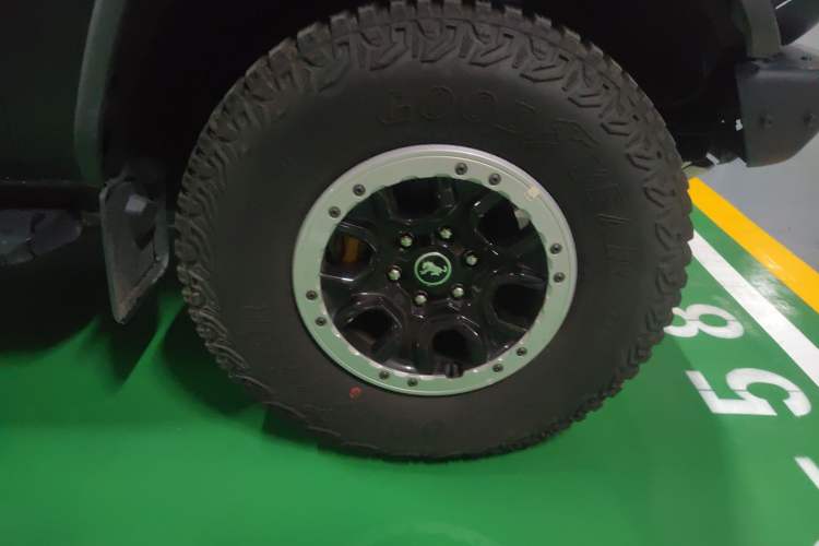 Used Ford Bronco 2024 2.3T Wilderness Right Front Wheel Hub
