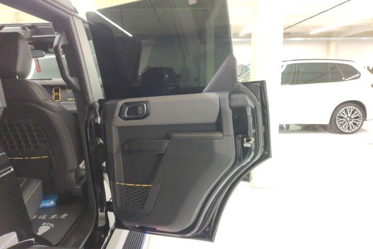 Used Ford Bronco 2024 2.3T Wilderness Right Rear Door Interior