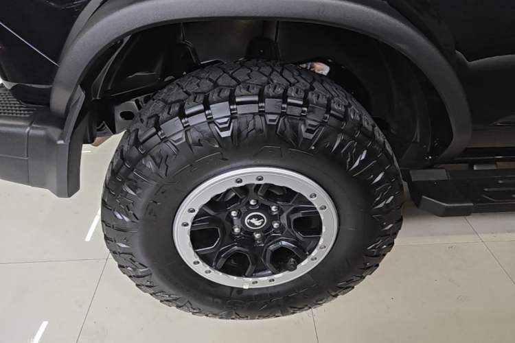 Used Ford Bronco 2024 2.3T Ink Diamond Big-Tire Off-Road Version Right Rear Wheel Hub