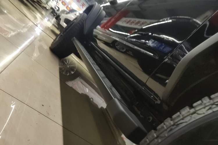 Used Ford Bronco 2024 2.3T Diamond Edition Right Side Sill