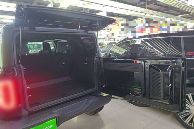 Used Ford Bronco 2024 2.3T Wilderness Trunk