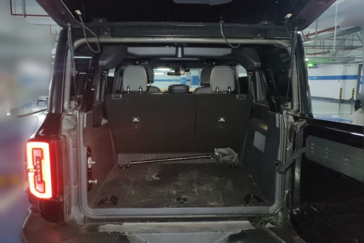 Used Ford Bronco 2024 2.3T Diamond Edition Trunk