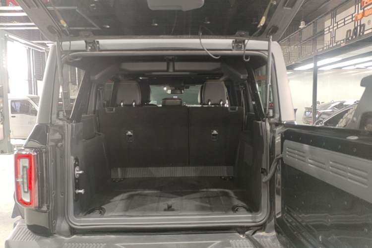 Used Ford Bronco 2024 2.3T Wilderness Trunk