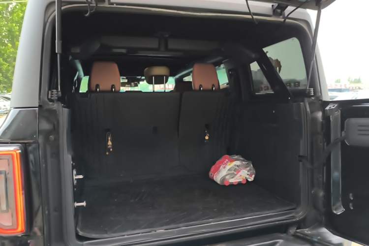 Used Ford Bronco 2024 2.3T Long Beach Trunk