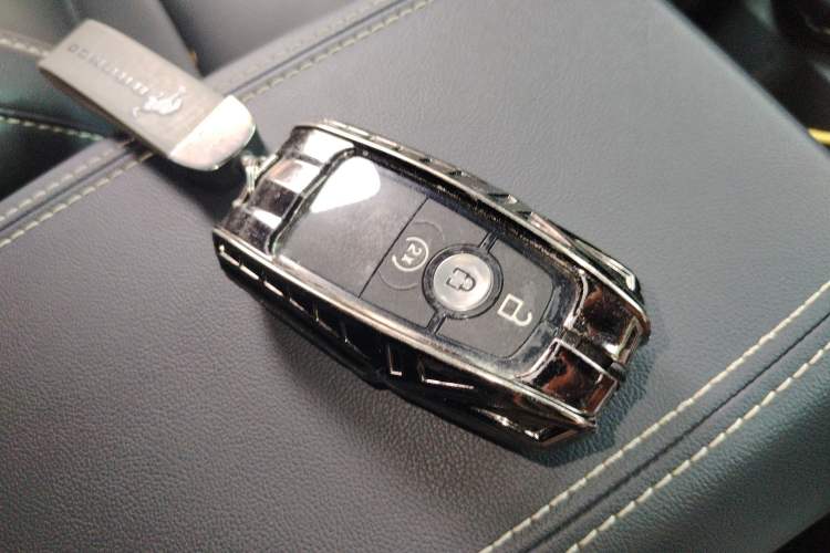 Used Ford Bronco 2024 2.3T Long Beach Vehicle Key
