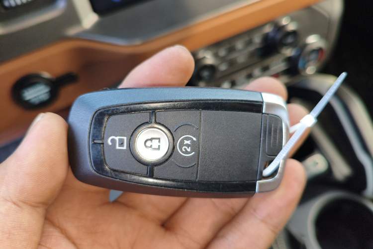 Used Ford Bronco 2024 2.3T Long Beach Vehicle Key