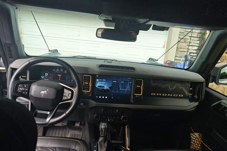 Used Ford Bronco 2024 2.3T Wilderness Center Console