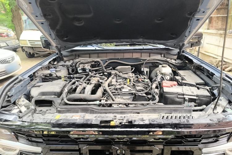 Used Ford Bronco 2024 2.3T Ink Diamond Big-Tire Off-Road Version Engine Bay