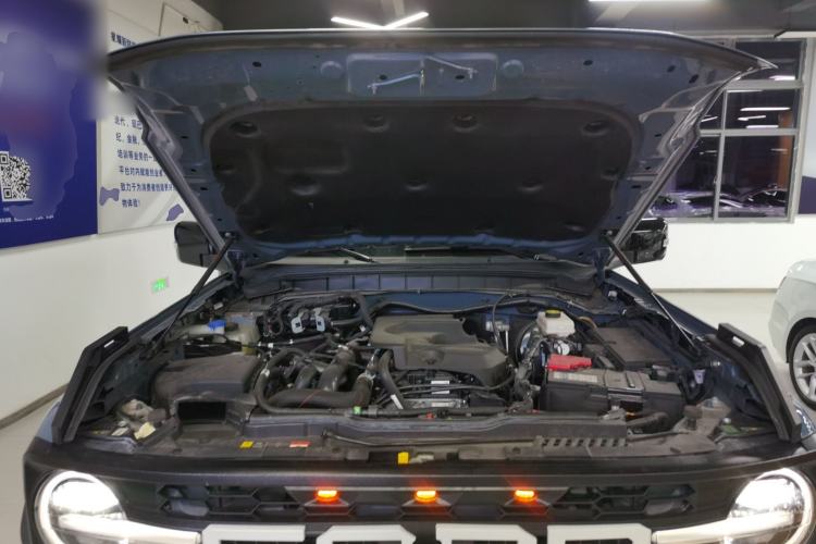 Used Ford Bronco 2024 2.3T Long Beach Engine Bay