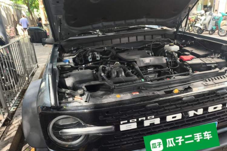 Used Ford Bronco 2024 2.3T Wilderness Engine Bay Right