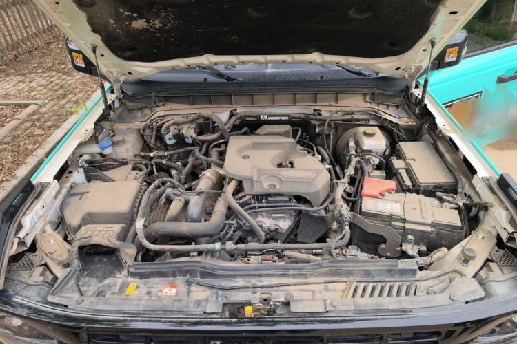 Used Ford Bronco 2024 2.3T Long Beach Engine Bay