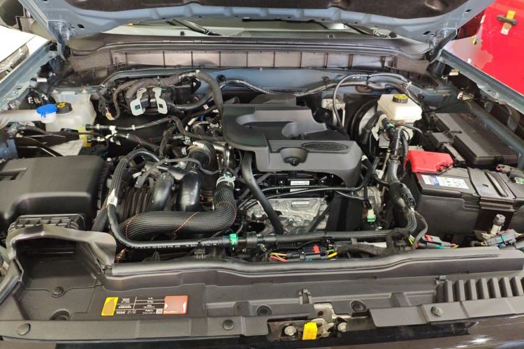 Used Ford Bronco 2024 2.3T Long Beach Engine Bay