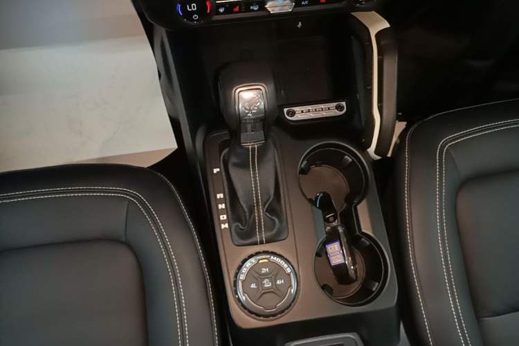 Used Ford Bronco 2024 2.3T Long Beach Gear Lever