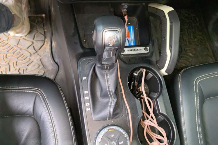 Used Ford Bronco 2024 2.3T Long Beach Gear Lever