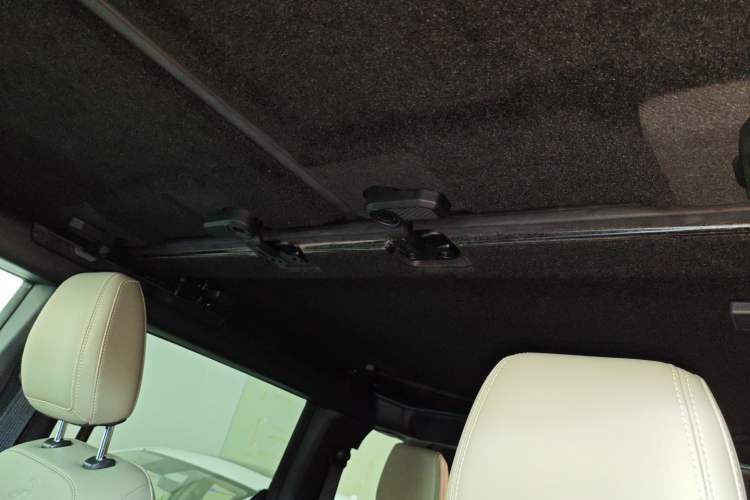 Used Ford Bronco 2024 2.3T Long Beach Headliner