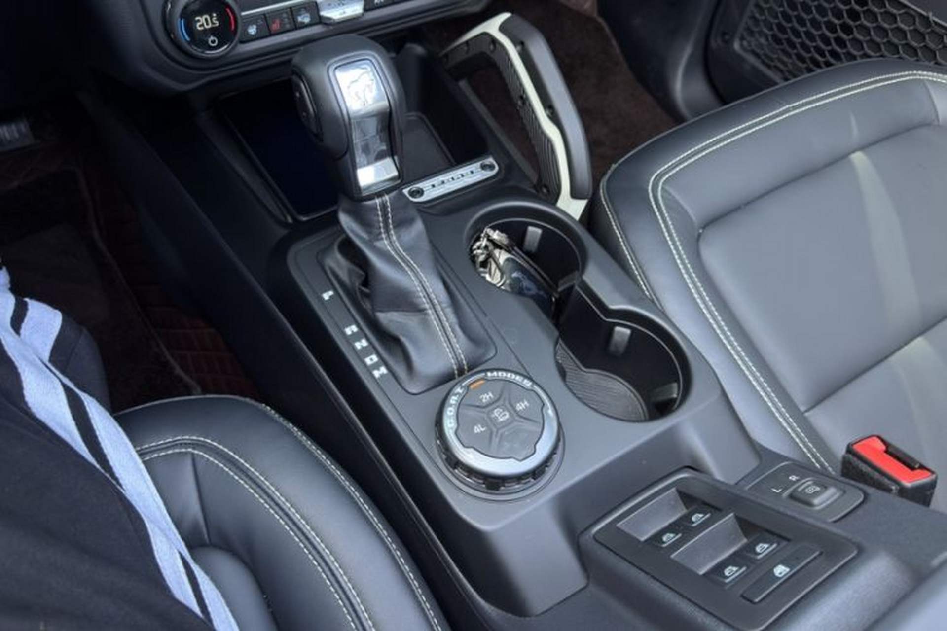 Used Ford Bronco 2024 2.3T Long Beach Interior 10