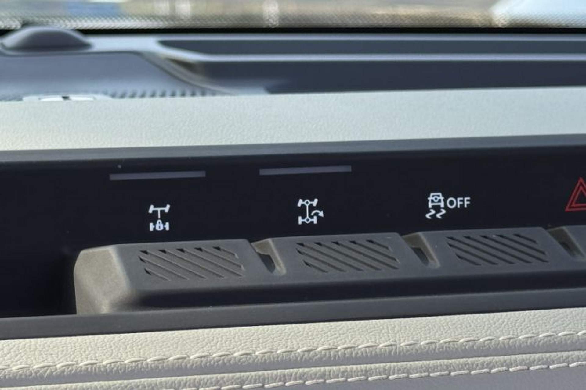 Used Ford Bronco 2024 2.3T Long Beach Interior 3