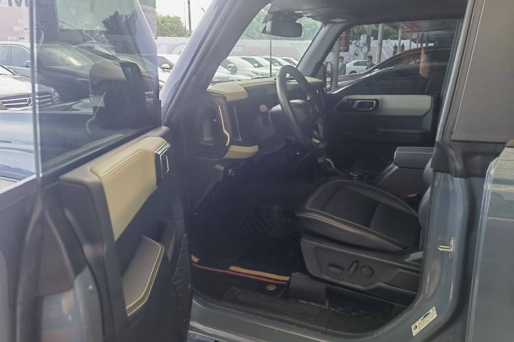 Used Ford Bronco 2024 2.3T Long Beach Interior 6