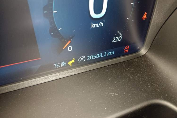 Used Ford Bronco 2024 2.3T Long Beach Odometer Close Up