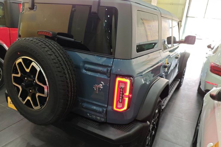 Used Ford Bronco 2024 2.3T Long Beach Rear Right 45 Deg