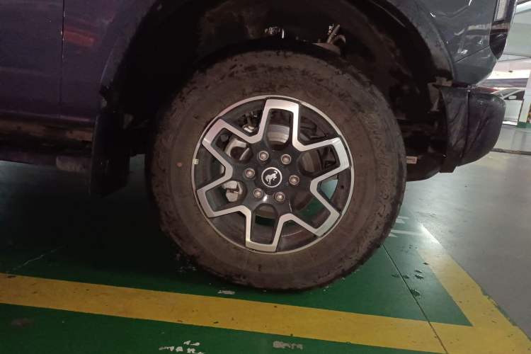 Used Ford Bronco 2024 2.3T Long Beach Right Front Wheel Hub