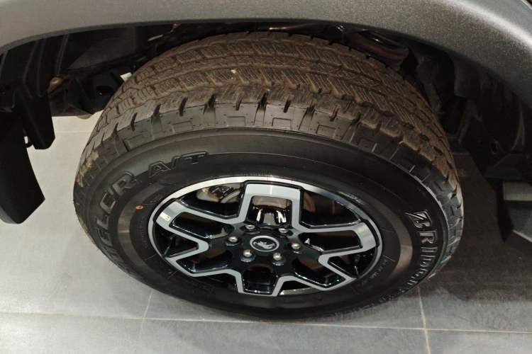 Used Ford Bronco 2024 2.3T Long Beach Right Rear Wheel Hub