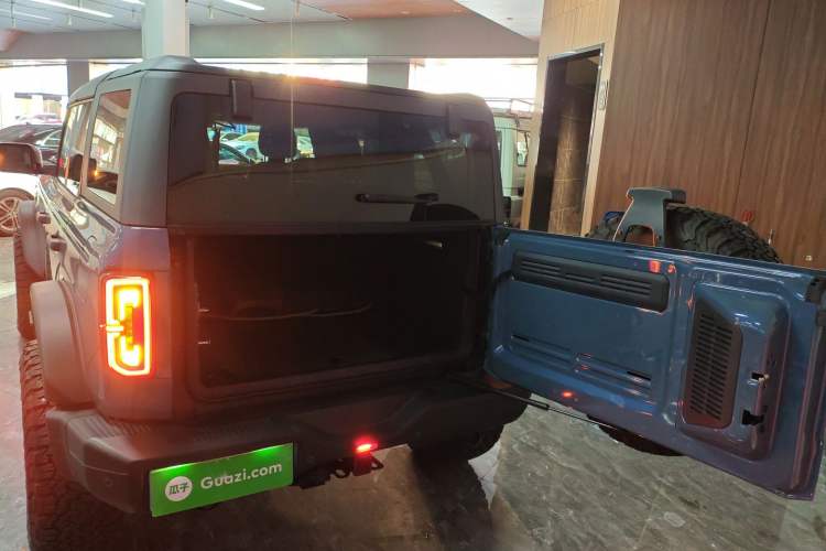 Used Ford Bronco 2024 2.3T Wilderness Trunk