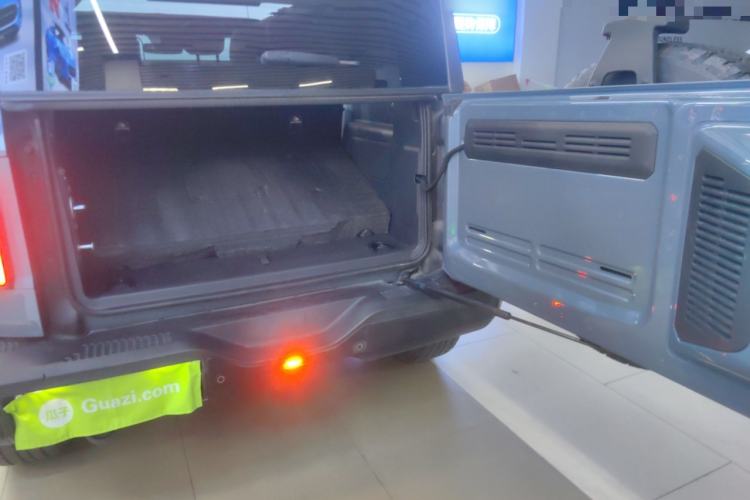 Used Ford Bronco 2024 2.3T Long Beach Trunk