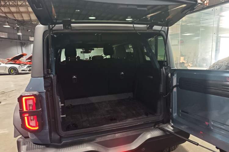Used Ford Bronco 2024 2.3T Wilderness Trunk
