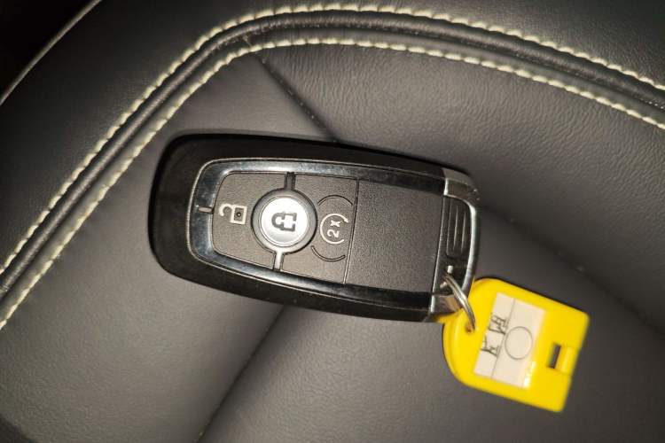 Used Ford Bronco 2024 2.3T Long Beach Vehicle Key
