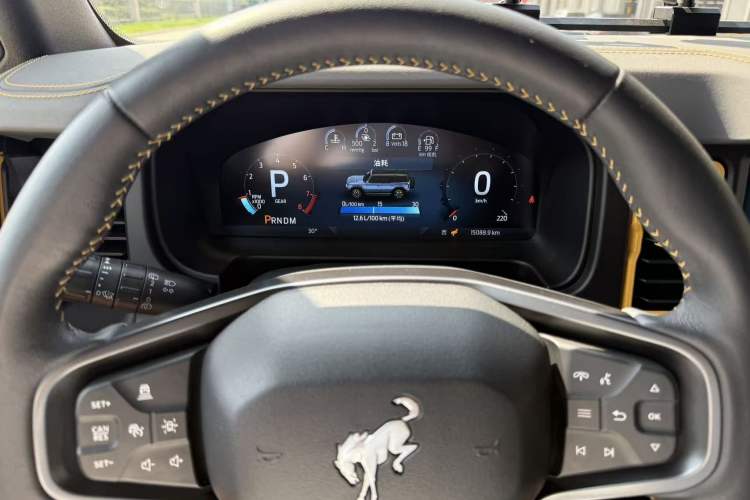 Used Ford Bronco 2024 2.3T Wilderness Odometer Close Up