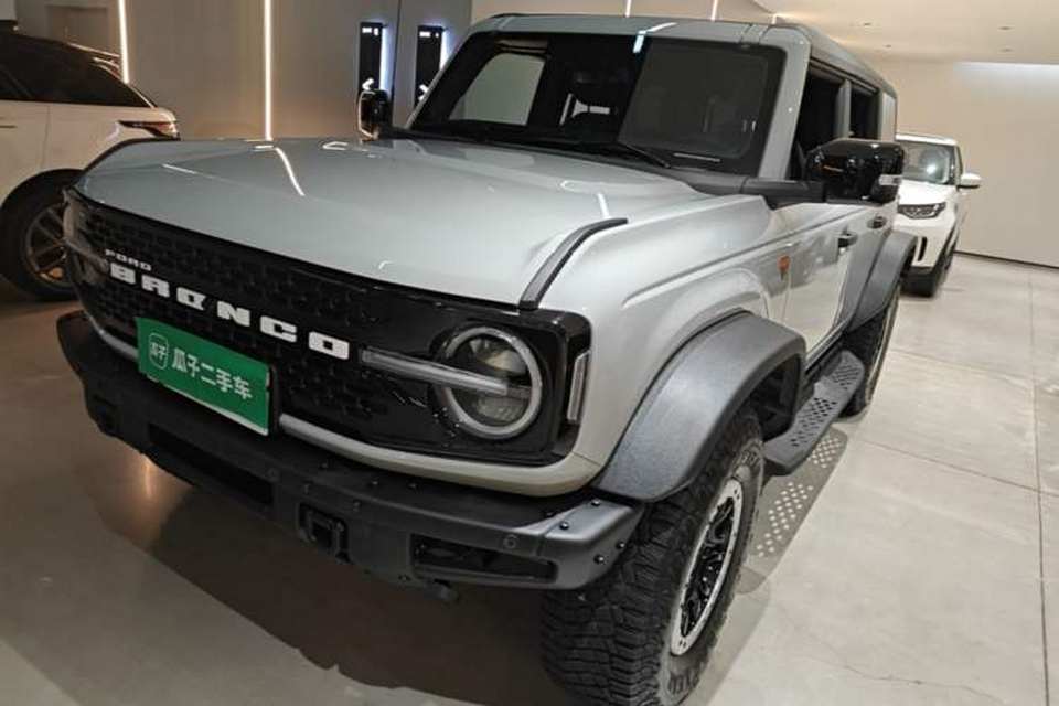 Ford Bronco 2024