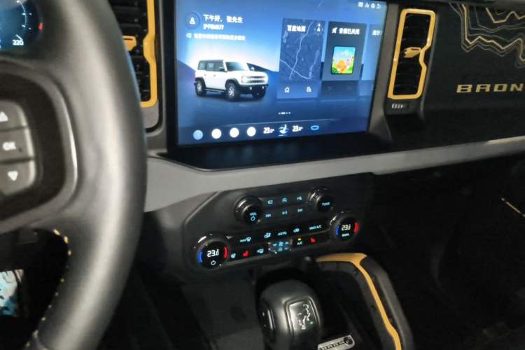 Used Ford Bronco 2024 2.3T Wilderness Audio And AC Panel