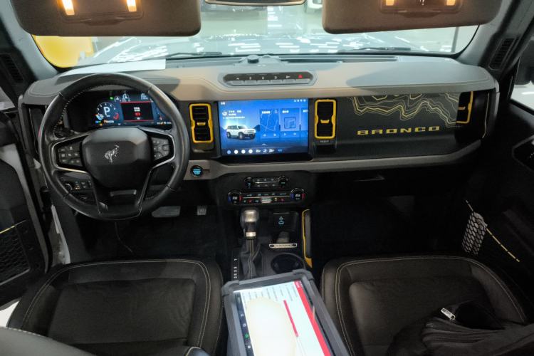 Used Ford Bronco 2024 2.3T Wilderness Center Console