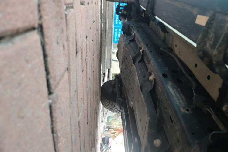 Used Ford Bronco 2024 2.3T Long Beach Chassis Front Right