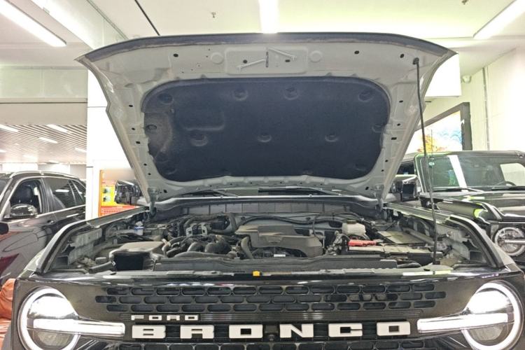 Used Ford Bronco 2024 2.3T Wilderness Engine Bay