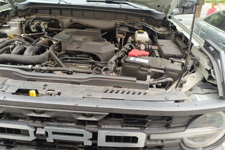 Used Ford Bronco 2024 2.3T Wilderness Engine Bay Left