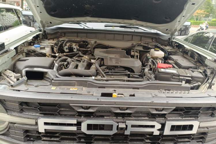 Used Ford Bronco 2024 2.3T Wilderness Engine Bay