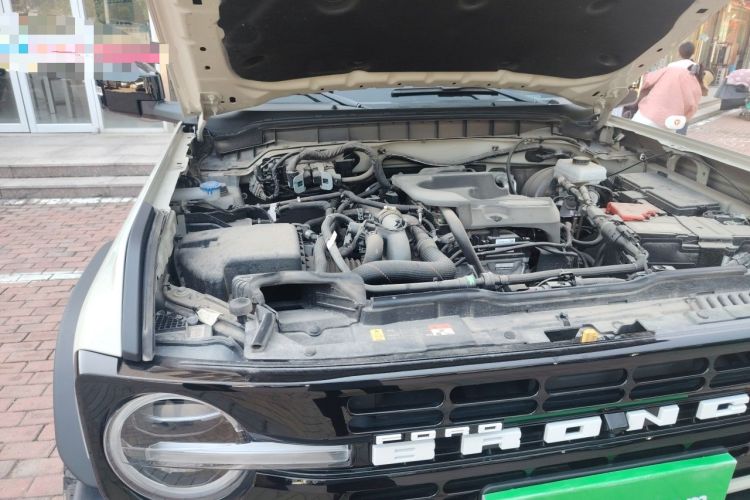 Used Ford Bronco 2024 2.3T Long Beach Engine Bay Right