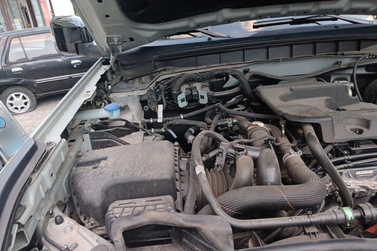 Used Ford Bronco 2024 2.3T Long Beach Engine Bay Right