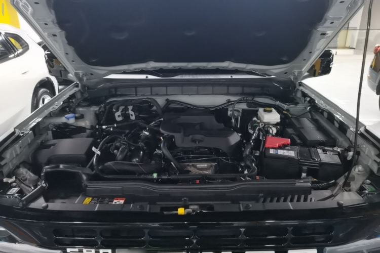 Used Ford Bronco 2024 2.3T Long Beach Engine Bay