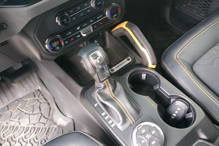 Used Ford Bronco 2024 2.3T Wilderness Gear Lever