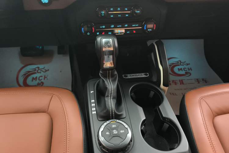 Used Ford Bronco 2024 2.3T Long Beach Gear Lever