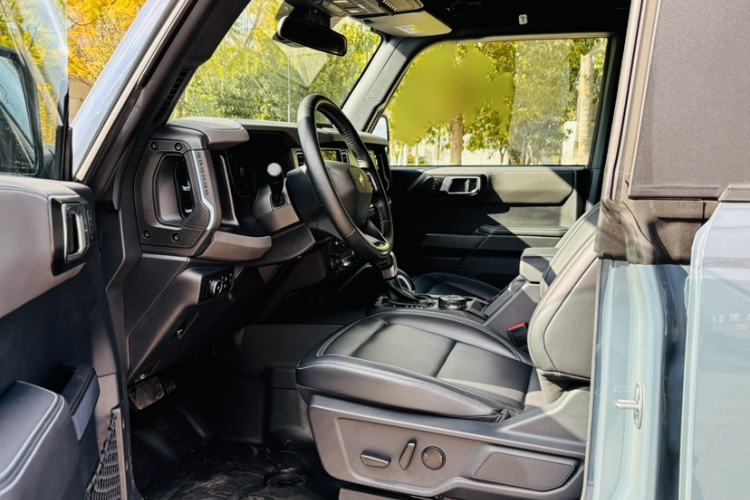 Used Ford Bronco 2024 2.3T Diamond Edition Interior 2
